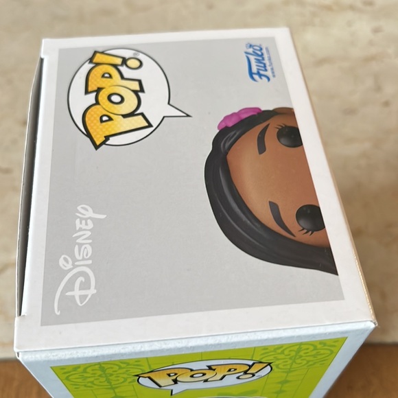 Encanto Isabela Madrigal Pop! Vinyl Figure #1146 - Picture 5 of 6